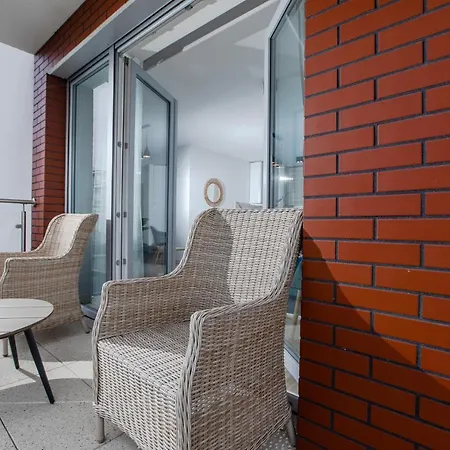 Klifowa 73 Апартаменты Реваль